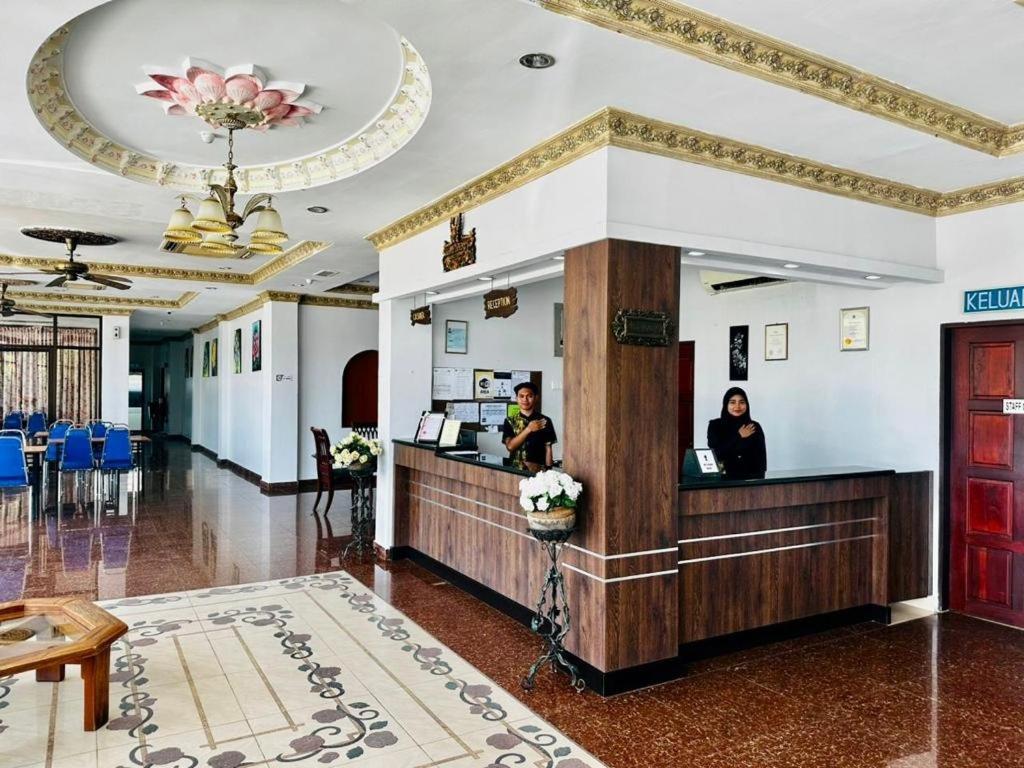 Langkawi Baron Hotel Kuah Exterior photo