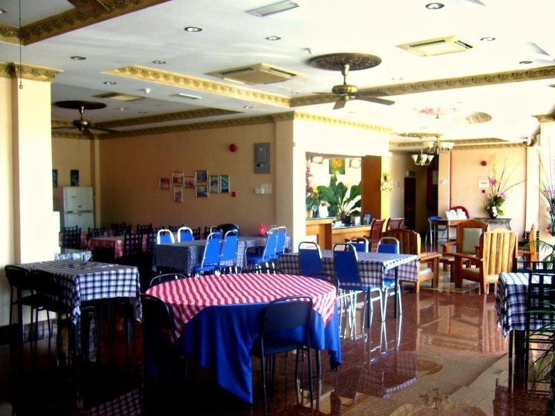 Langkawi Baron Hotel Kuah Exterior photo